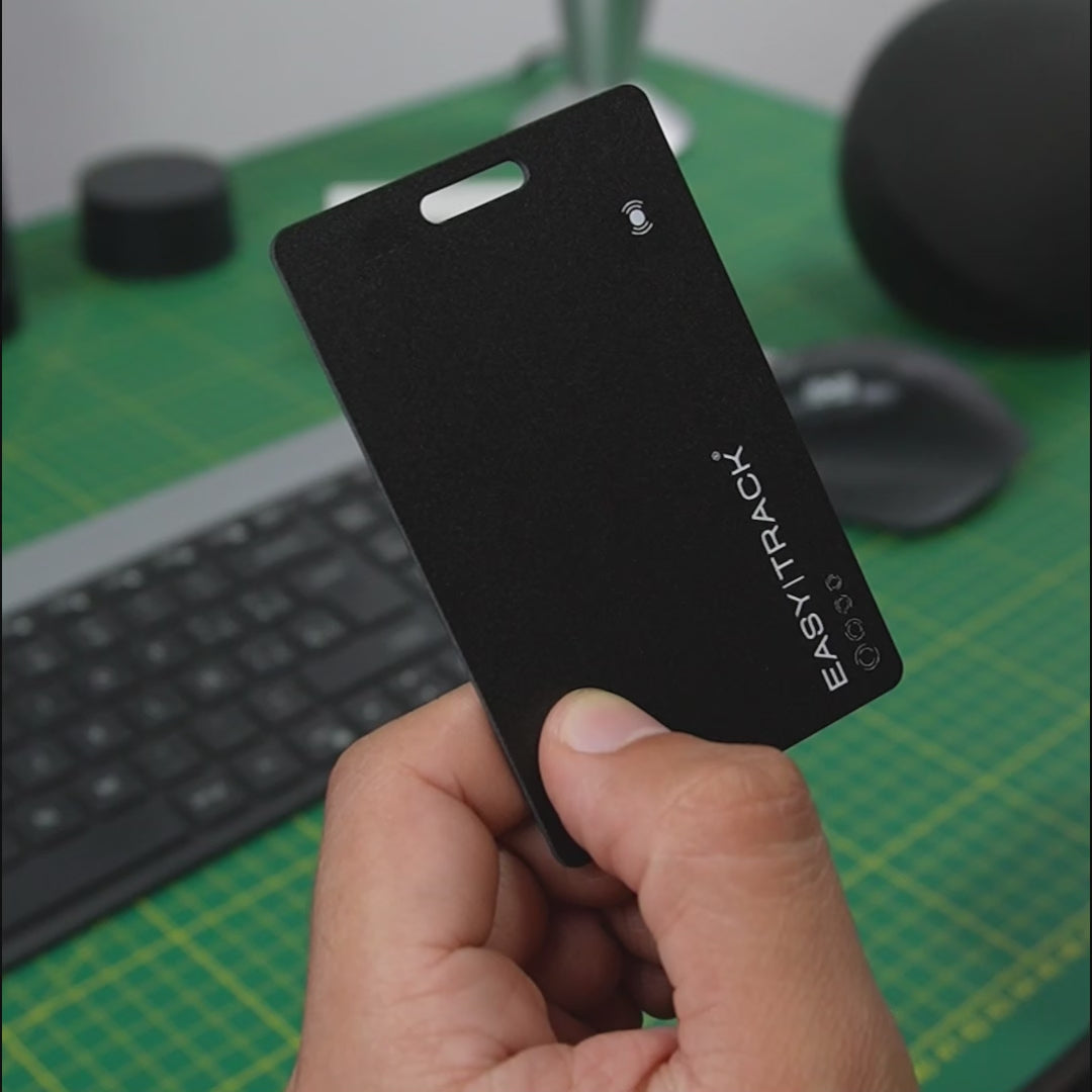 Cargar video: EasyTrack® Tarjeta Localizadora